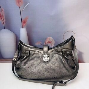 100% Authentic Louis Vuitton Mahina XS